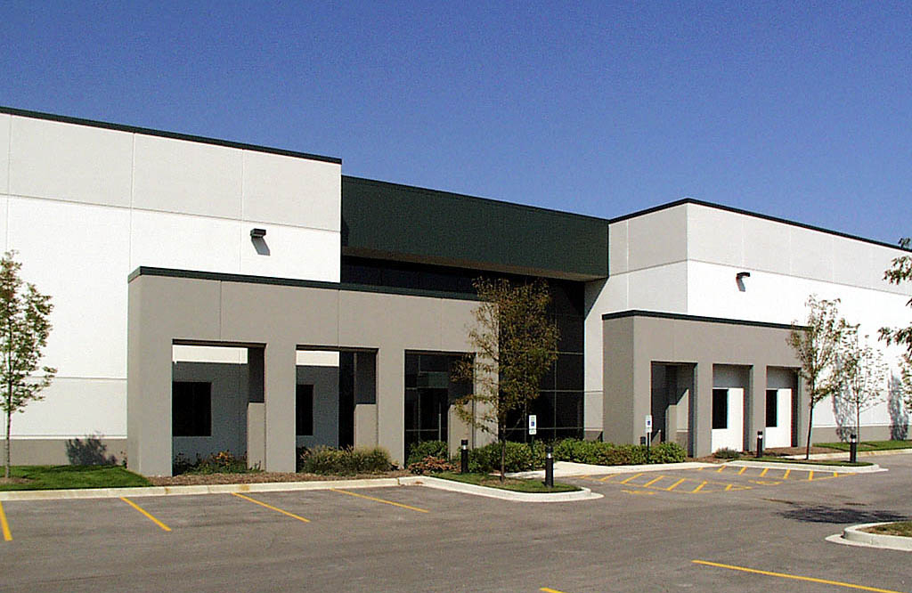 NAI Hiffman completes 197,002-square-foot industrial lease in Bloomingdale