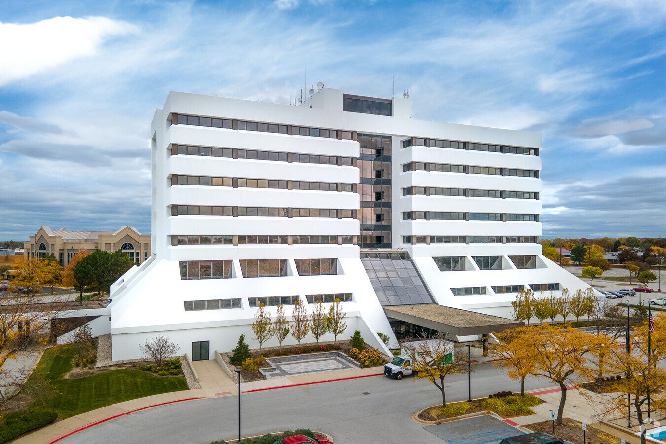 Prominent office tower in Merrillville, Indiana continues leasing streak