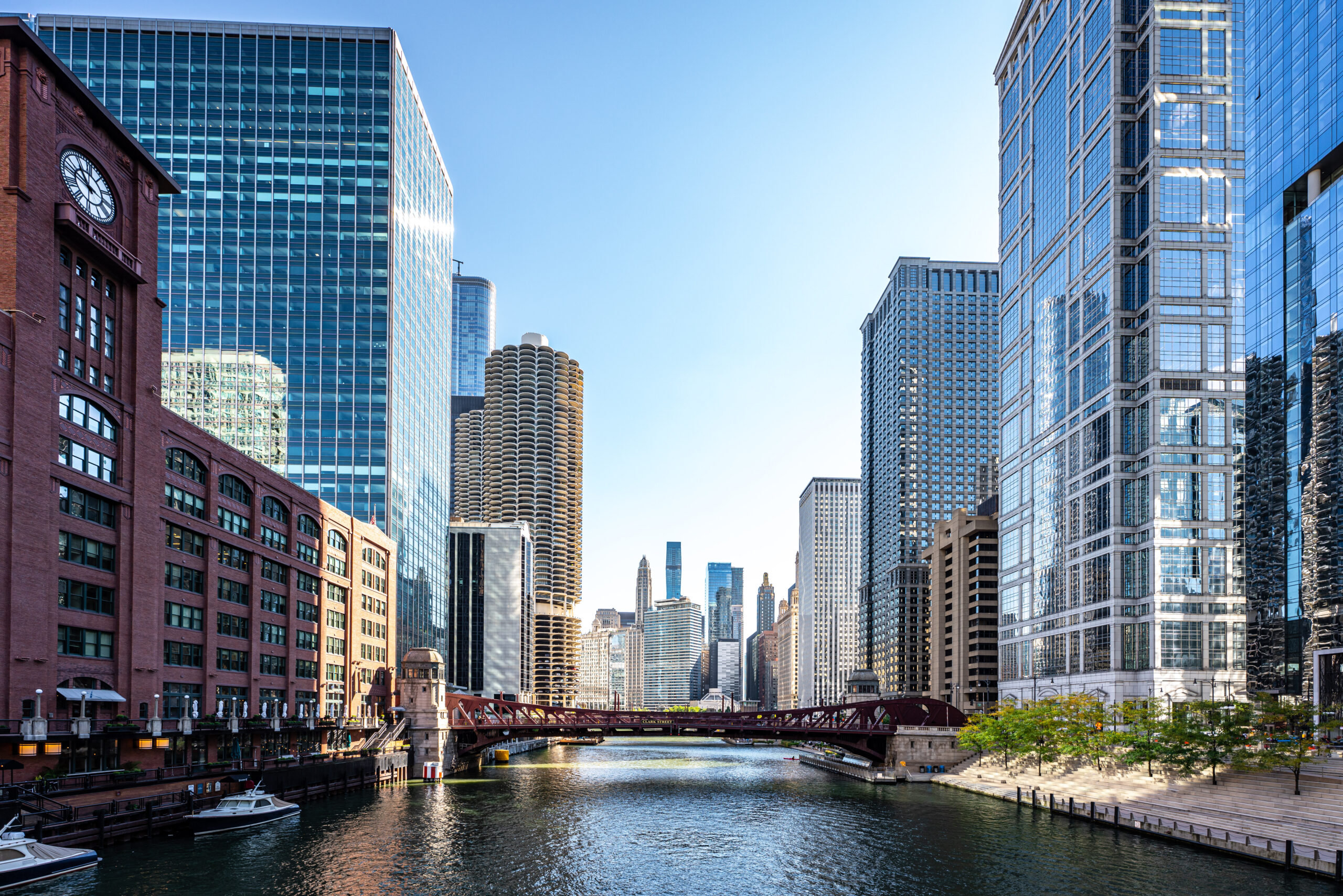 3 Things Associate Brokers Should Be Doing During the Annual Summer Slowdown